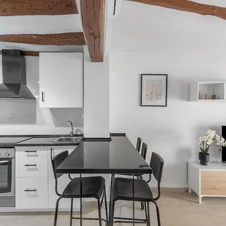 Old Town - Reformed Penthouse With Ac And Wifi *